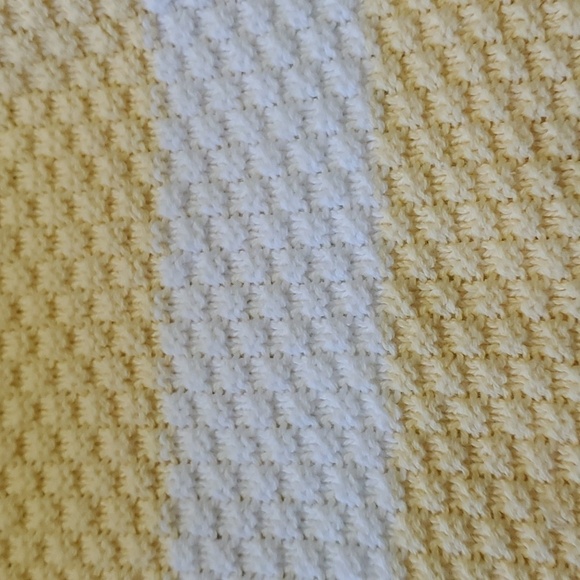 CROFT & BARROW, lightweight 100% cotton yellow and white sweater. - Picture 12 of 12